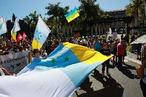 Hundreds Protest Over-Tourism - Tenerife