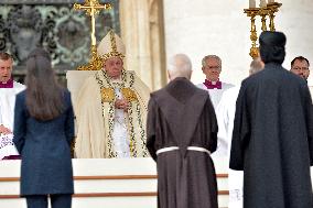 Pope Canonizes Seven Spanish Franciscans - Vatican