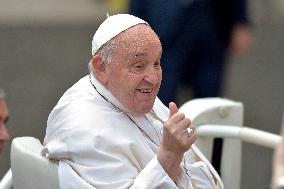 Pope Canonizes Seven Spanish Franciscans - Vatican