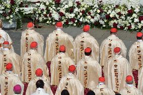 Pope Canonizes Seven Spanish Franciscans - Vatican