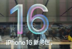 Apple Cuts Prices on iPhone 16 in E-commerce Festival