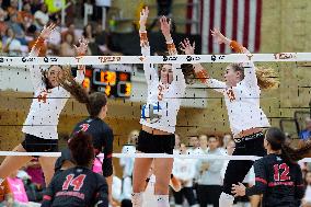 VOLLEY - Evento - NCAA - Texas Women vs Georgia Women