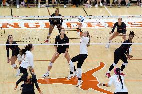 VOLLEY - Evento - NCAA - Texas Women vs Georgia Women