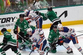 NHL: Dallas Stars V Edmonton Oilers