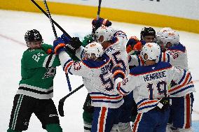 NHL: Dallas Stars V Edmonton Oilers