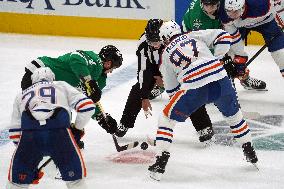 NHL: Dallas Stars V Edmonton Oilers