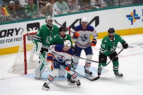 NHL: Dallas Stars V Edmonton Oilers