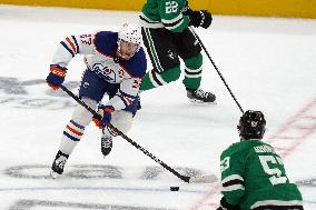 NHL: Dallas Stars V Edmonton Oilers