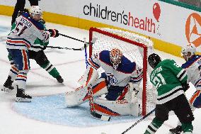 NHL: Dallas Stars V Edmonton Oilers