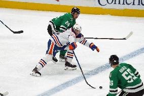 NHL: Dallas Stars V Edmonton Oilers