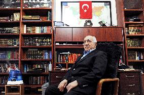 Erdogan's Arch-Enemy Gulen Dies at 83 - Pennsylvania