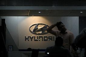 Hyundai India Showroom In Mumbai