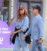 Tyra Banks Out - NYC