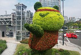 Giant Yoga Panda in Hangzhou