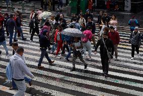 Daily Life In Mexico City