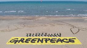 Greenpeace In Action In Barletta To Say Stop Plastic