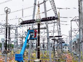 500 kV Longwangshan Substation Maintenance in Nanjing