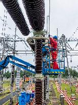 500 kV Longwangshan Substation Maintenance in Nanjing