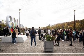 The Iena Bridge In Paris Becomes Pedestrianised