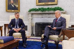 President Biden meets with Slovenian Prime Minister Robert Golob in Oval Office