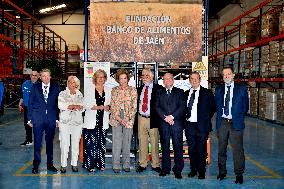 Queen Sofía Visits The Food Bank Foundation - Spain