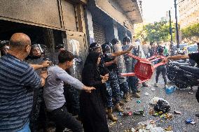 Displaced People Protest Eviction - Beirut