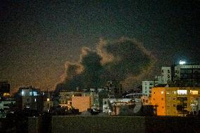 Israel Pounds Southern Suburb - Beirut