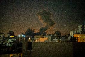 Israel Pounds Southern Suburb - Beirut