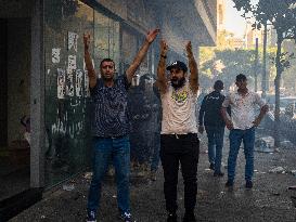 Displaced People Protest Eviction - Beirut