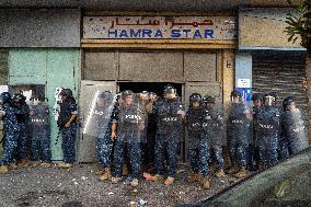 Displaced People Protest Eviction - Beirut