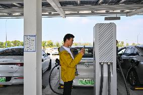 China's Largest Huawei liquid-cooled Supercharging Station