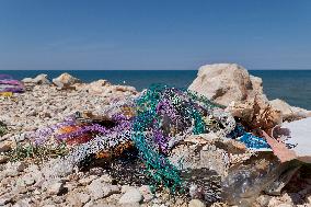 Greenpeace Denounces Massive Plastic Pollution Caused By Mussel Nets And Fishing Gear In Lesina And Varano