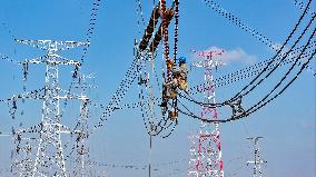 China Largest Ultra-high Voltage Power Transmission and Transformation Project