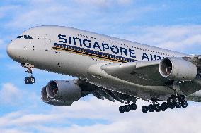 Singapore Airlines Airbus A380 Landing