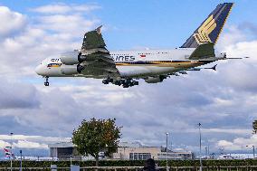 Singapore Airlines Airbus A380 Landing