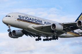 Singapore Airlines Airbus A380 Landing