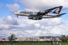 Singapore Airlines Airbus A380 Landing