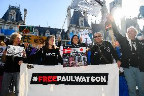 Free Paul Watson Protest - Paris