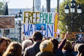 Free Paul Watson Protest - Paris