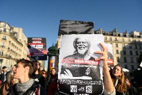 Free Paul Watson Protest - Paris