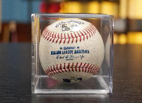 Ohtani's 50th home run ball at U.S. auction