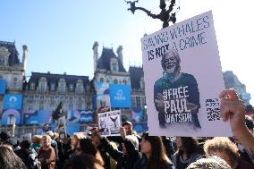 Free Paul Watson Protest - Paris