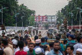 Security Tightened Around Bangabhaban As Protests For President’s Resignation Continues