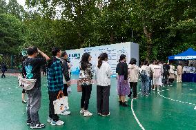 A Large-scale on-site Ltinerant Recruitment Fair For Health Industry Talents in Wuhan