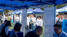 A Large-scale on-site Ltinerant Recruitment Fair For Health Industry Talents in Wuhan