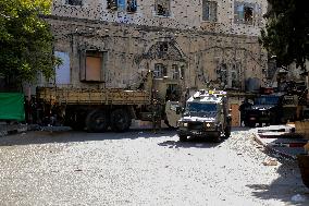 Settlers Storm The Old City Of Hebron - West Bank