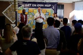 Sen. Casey and Warnock Campaigns in North Philadelphia