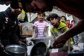 Over 1.8 Million Face Extreme Hunger - Gaza