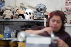 Day Of The Dead Preparation - Mexico