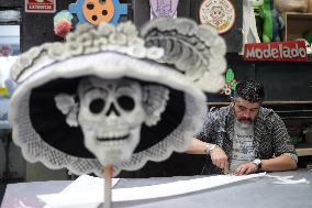 Day Of The Dead Preparation - Mexico